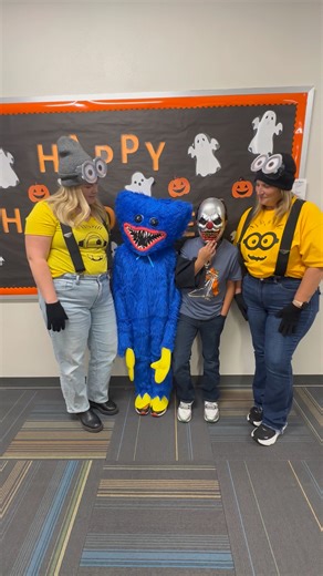 🎃 It’s time for our Halloween Dad Joke of the Day! 👻 Get ready for some spook-tacular humor to end your October with a smile! 😄🕸️ #DadJokeOfTheDay #HappyHalloween #SpookySeason | J.A. Hughes Elementary