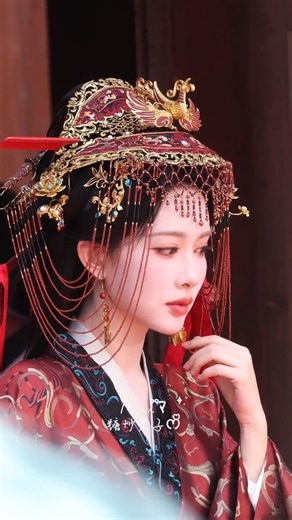 The bride is very beautiful ❤️🥰 #mengziyi #孟子义 #将门独后 #empressreborn