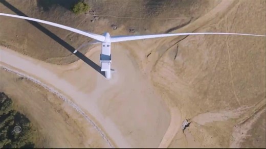 10K views · 157 reactions | As the U.S. shifts away from coal and gas emissions that warm the planet, battery storage is crucial for stabilizing the power grid. It enables renewable energy to supply power during periods without sun, wind or during grid-straining heat waves. | CBS Evening News | Facebook