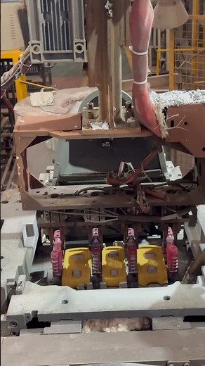 Workers use gravity casting process to cast the engine cylinder block#shorts