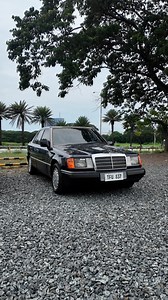 Classic German Over-engineering at its finest 🔥🇩🇪 I really need to fix that e30… 🚗 @zekepelaez 📸 DM for collabs and Shoots! 💻 Follow me for more car videos __________ #cars #amg #mercedes #carmeet #carswithoutlimits #carsofinstagram | Gianluca Abad