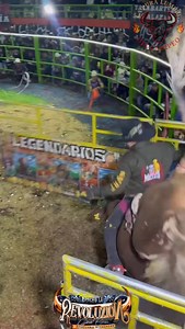 22K views · 239 reactions | ‼️LO PISO LO PISO‼️ GRANDE DE LAS VARAS VS TEPOROCHO DE RANCHO LA REVOLUZION DEL GÜERO FLORES  #JaripeoSinFronteras #jaripeoprofesional #mexico #jaripeoranchero #JaripeoBaile #pbr #RodeoTime #buckingbulls #bullriding #jaripeo @topfans | La pura lumbre del jaripeo | Facebook