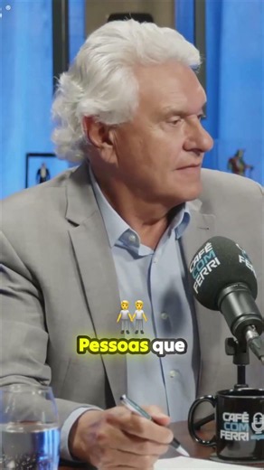 Welfare or lifetime assistance? Caiado debates Bolsa Família.