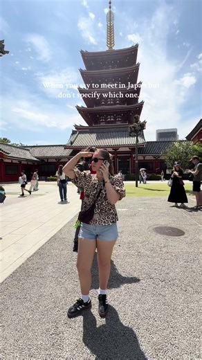 Easy mistake🤷‍♀️🤭 #waltdisneyworld #epcot #japan #epcotworldshowcase #disneyparks