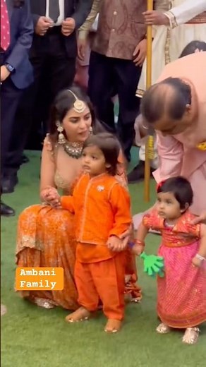 Isha Ambani & Her Son at Antilia’s Sacred Ceremony 👑🙏👶 | A Heartwarming Family Moment ✨❤️