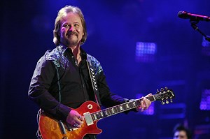 Travis Tritt set to perform at Clarksburg Amphitheater