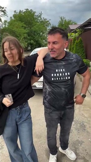 Dad gave his daughter a birthday present