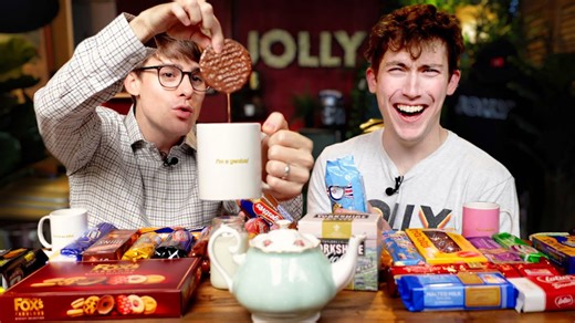 British biscuits battle: Josh & Ollie’s ultimate dunking challenge!