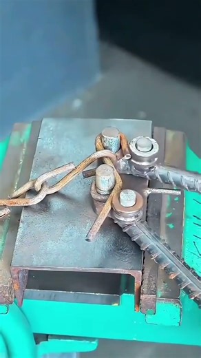 chain making process with simple tools #shorts