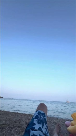 Bonito atardecer en la playa 🏝️ #españa #europe #vlog #verano #comida