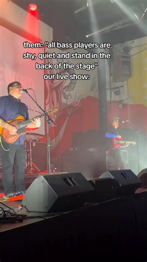 i really took that Mark Hoppus collegehumor sketch about bassist stage presence to heart (its nice to have a spot where I don't sing and can do this 🤩 ) #singer #bassist #musicians #altrock