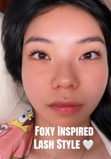 Foxy-Inspired Lashes for Eye Enhancement
