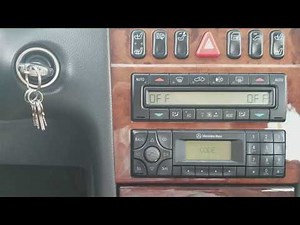 How to reset the radio of the Mercedes Classe A.
