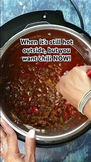 Instant pot chili with dry beans is the ultimate comfort food! #easyrecipe #instantpotrecipes