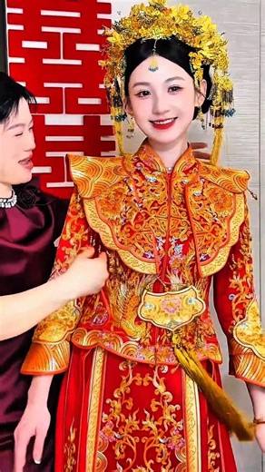 Amazing Mother-in-Law Wedding Look Surprises Everyone 😍Chinese Wedding Viral Video