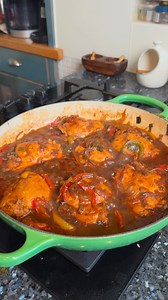 Jamaican brown stew chicken, the best stew chicken recipe in the world 😮‍💨😮‍💨 | Maxillicious