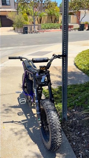 Looks like I have chrome pedals 😭✌️ #super73 #bikelife #bike #surron #socal