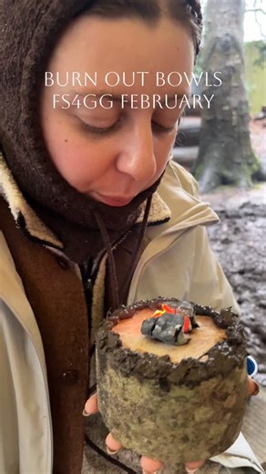 Burn out bowls 🔥 my new favourite activity… perfect for our second Forest School for Grownup Girls gathering. Calming, mindful & super relaxing. The membership is fast becoming my favourite part of the month ♥️ ————————————————————————————— Step into the woods to celebrate traditional skills, nature connection, ancient crafts and taking a moment for ourselves… Wild & Free provides adult and family nature based workshops, foraging walks, woodland stay & play sessions, outdoor parties and women’s