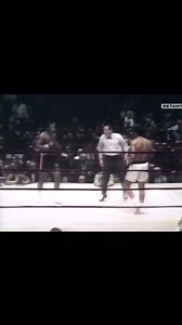 Legendary Joe Frazier 🔥 knockouts_videos 🥊 #boxingfan #boxinglifestyle #boxingfamily #boxingtraining #boxinghistory #boxingday #boxinglife #boxing👊 #boxinggym #boxingworkout #boxinggloves #boxingworld #boxingnews #boxing #boxer #fight #knockout #sport #legend #goat #champion #smokinjoe #boxingcoach #boxingclub #boxingclass #boxingfitness #legendary #boxinglegend #joefrazier #boxingmotivation | Real Street Fighter