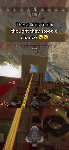We dont talk about the failed mantle jump at the start #apex #apexlegends
