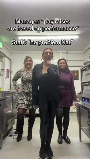 This is going straight in their appraisal 💃📋 #hospitalitylife #pubtok #behindthebar #barstaff #publife