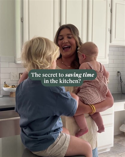 Caraway has busy moms covered.🙌 Cooking, clean up, and storing has never been easier with their non-toxic, non-stick cookware! | Caraway