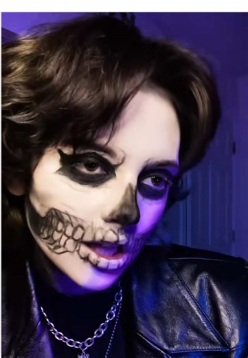Stunning Skeleton Makeup Tutorial for Halloween