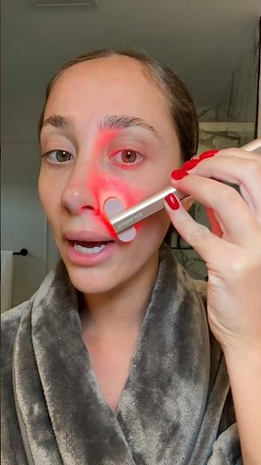 The #solawave Wand combines science-backed technologies for an on-the-go spa-grade facial!