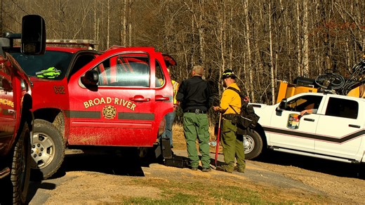 Crews battle Broad River wildfire along Highway 9