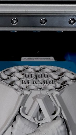 Guy Fawkes from V for Vendetta but it is a 3D printed hidden fimelapse message | Mike's Quest Log