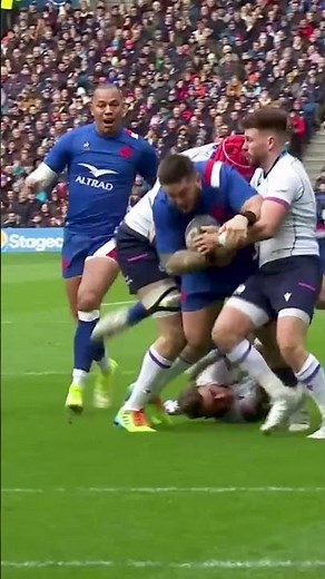 Iconic 😍 The run, the offload and and the power! ☄️