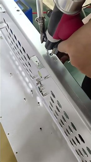 Countersunk Pop Rivets Automatic Feeding System-Workshop Site #rivetmach #rivetingmachine #tools