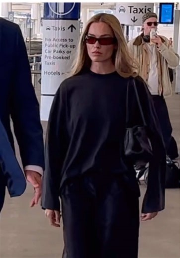 Margot Robbie: Street Style Highlights 2026