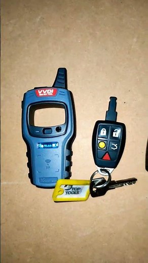 Volvo V50 2.0 tdci Key ID48 Chip VVDI mini key tool.