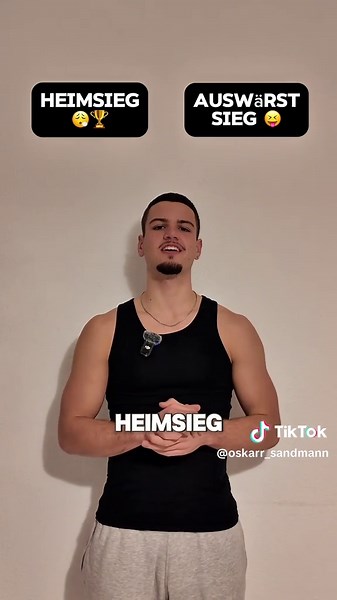 1) Dynamisches Dehnen bereitet die Muskeln besser auf die Belastung vor und steigert die Durchblutung. Statisches Dehnen vor dem Training steigert sogar das Verletzungsrisiko!!! 2) Reis ist leichter verdaulich und liefert schneller verfügbare Energie🔋 3) Bananen sind schneller verdaulich, gesünder und enthält zusätzlich noch wichtige Mineralstoffe🍌 4) Auswärtssieg, weil: 😝 5) Die Sauna fördert die Durchblutung und entspannt die Muskeln nachhaltig🧖‍♂️ 6) Sportler müssen sowohl athletisch als 