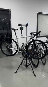 1.5K views · 18 reactions | Twitter bike and MOSSO cooperate and carry out this new model aluminum road bike 1. 7046 Top aluminum frame 2. Configuration, price and weight nothing to compare at this range #Twitterbike #roadbike #aluminumbike #7046 | Twitter bike | Facebook