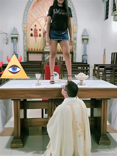 limpiando el altar #blasphemy #challenge #latina #blasfemia #baile #reto #dancing #viral #sexy #2026