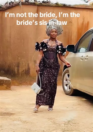 I’m not the bride, I’m the bride’s sis in-law ❤️❤️❤️#igboamaka #igbowedding #anambra
