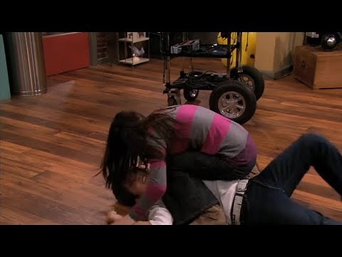 iCarly - Carly asks Freddie if he and Sam kissed