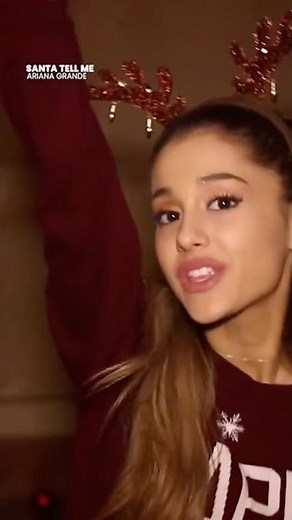 #arianagrande’s “Santa Tell Me”—a holiday favorite that never gets old! ❄️🎶