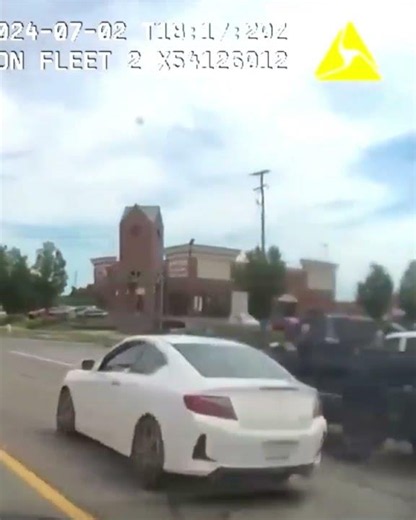 110 MPH on Flat Tires! Stolen GMC Sierra Chase Ends in Crash #policechase