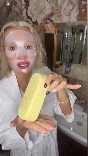 Nanuka Zhorzholiani on Instagram: "მსოფლიოში ერთ -ერთი ყველაზე პოპულარული პროდუქტი უკვე @psp_pharmacy -შია 💙"