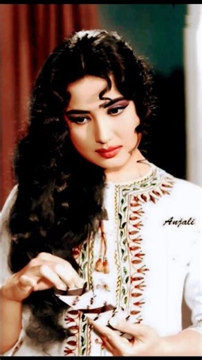 O mere DIL ke CHAIN 😍❤️ #reels #love #song #viral #couple #sringar #ytshorts #fyp #shorts