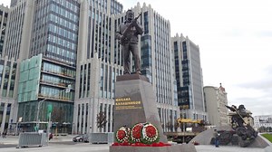 In praise of the AK-47: Russia unveils statue of Mikhail Kalashnikov