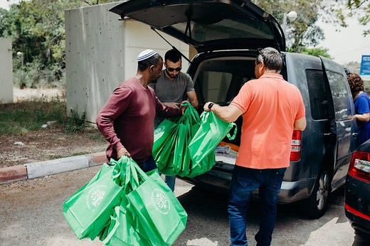 Ministries in Israel: 5 Ways for Christians to Support the Local Body