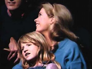 First ever Family Ties scene - S1E1 - Pilot