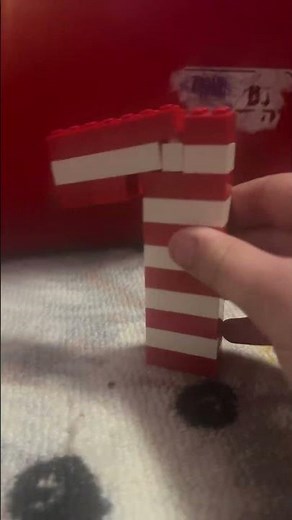 This is a tutorial to make a candy cane out of Legos