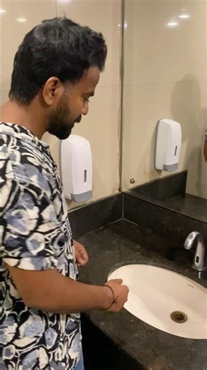 Hadh hai yr #comedy #ytshaorts #explore #mumbainews#mumbailocal