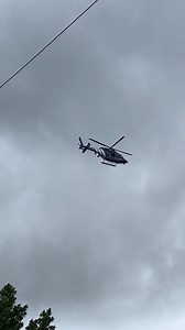 THE BADGE Autoridades logran el arresto de dos personas tras desatarse una persecución en Bayamón, múltiples unidades prestaron apoyo incluyendo los ojos en el cielo del Papa Delta de PRPD. | Ángel Ortega Franceschini