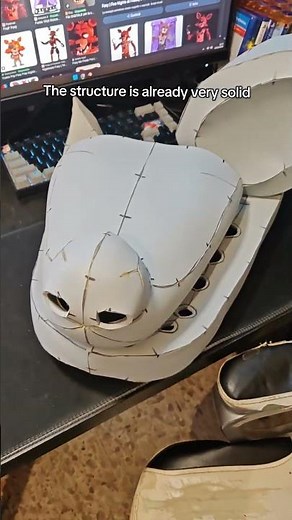 Day 3 of building my new animatronic Foxy cosplay from Five Nights at Freddy's #cosplay #fnaf #foxy